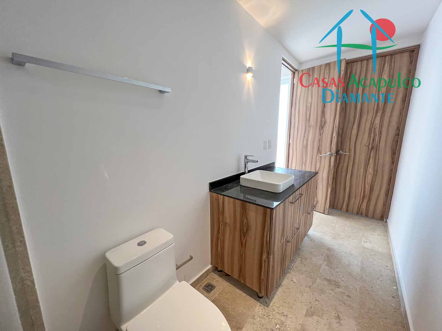 Ikaroa PH 4 - Baño visitas 2